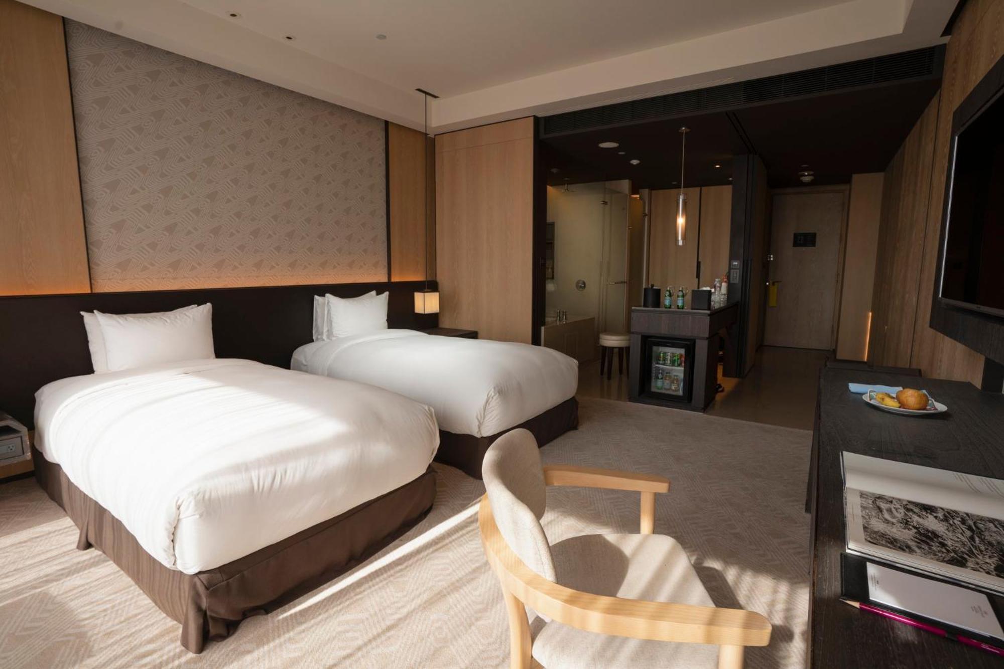 Crowne Plaza Tainan By Ihg Hotel Eksteriør billede Deluxe Room