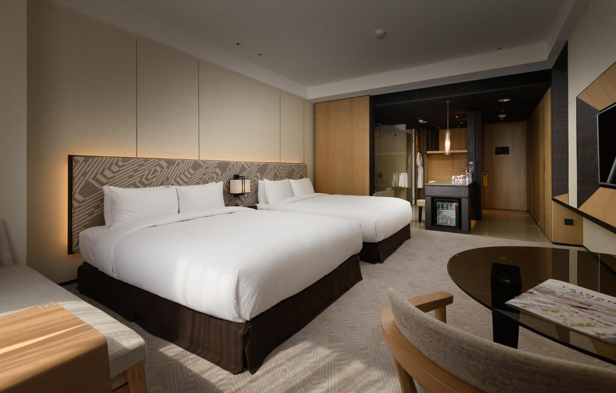 Crowne Plaza Tainan By Ihg Hotel Eksteriør billede Deluxe Room