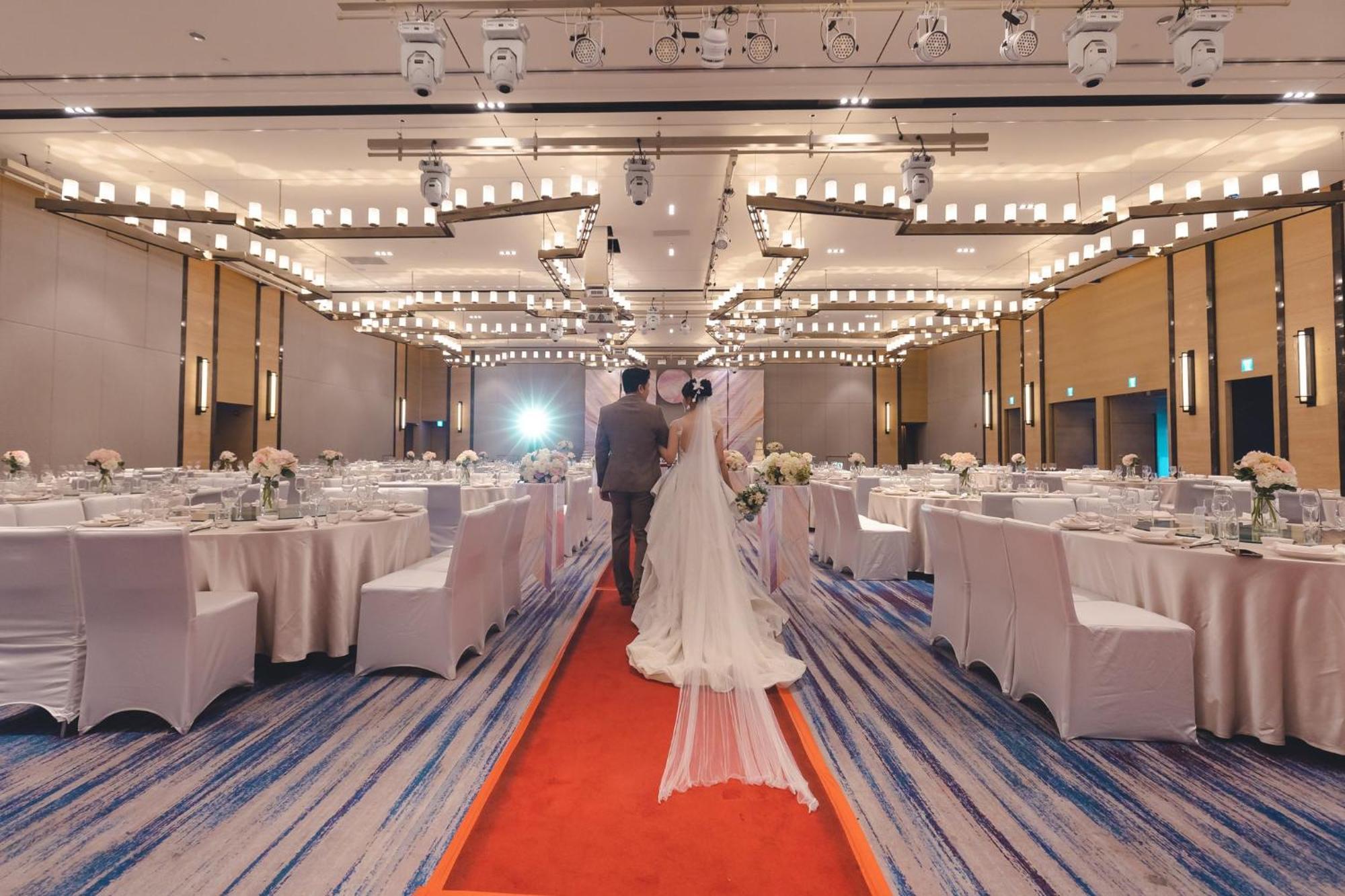 Crowne Plaza Tainan By Ihg Hotel Eksteriør billede Wedding reception at the Grand Ballroom
